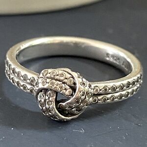 Diamond Ring Sz7